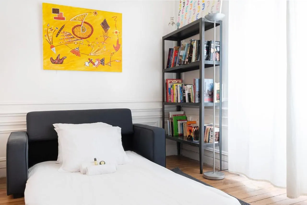 Apartment Guestready - Lovely Bright Flat With Private Patio Paris