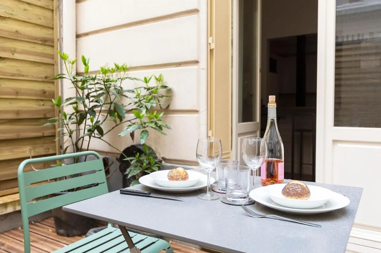 公寓 Guestready - Lovely Bright Flat With Private Patio 巴黎